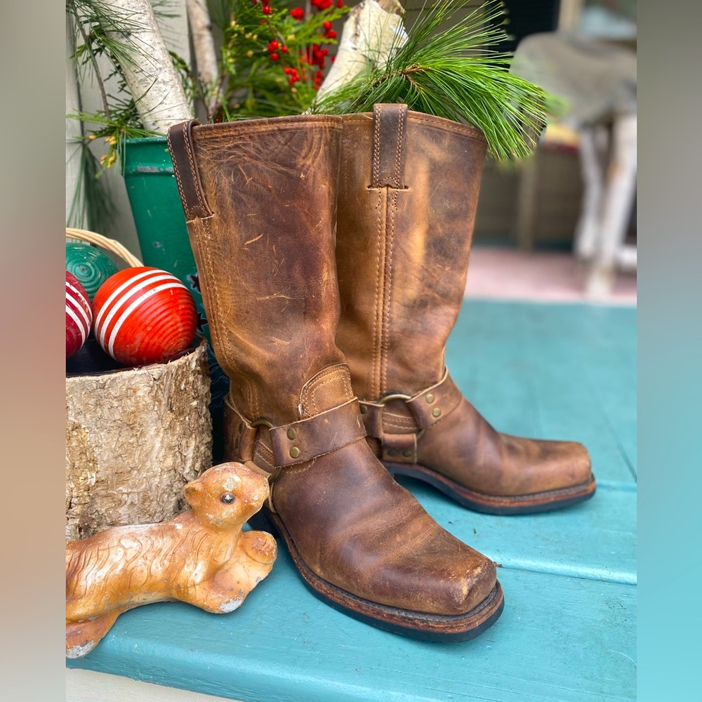 Women’s tall Frye harness boot brown 7